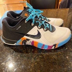Nike women’s Metcon 2